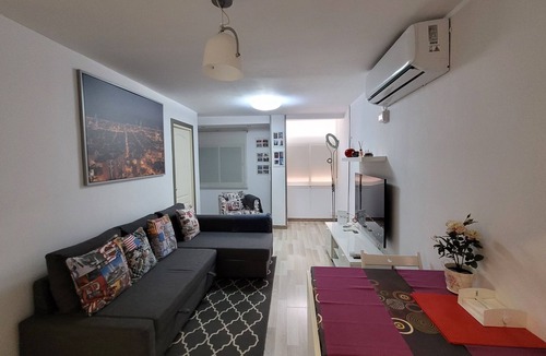 Collblanc y La Torrassa Apartment | B. O.D APARTMENTS COLLBLANC ZONA CAMP NOU