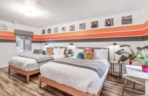 Bandon Hotel | b.retro #3- Two queen sized beds