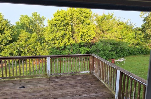 Johnson County House | B&S Creekside Retreat - Private 21 acre 2-bedroom 2-bath w/Creek & Trails