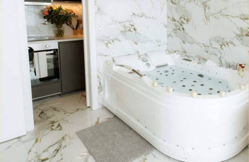 Gaillard Apartment | B Unique Appartement Jacuzzi/Cinéma