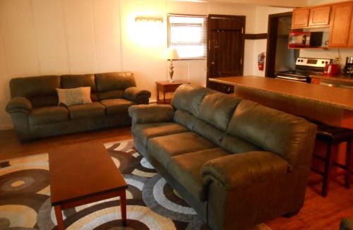 Glenwood Springs Apartment | B1