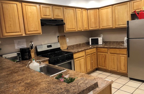Glenwood House | B1 Walkable Temple hospital , quiet room share 2 bathroom,kitchen , shared house