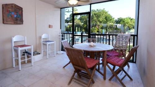Key Largo House | B105 Moon Bay