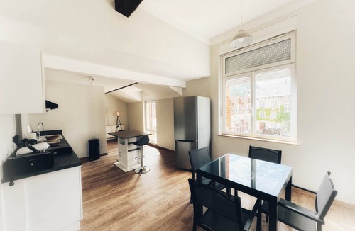 Rurange-les-Thionville Apartment | B2 annexe, vue château