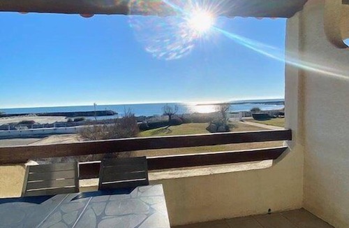Saintes-Maries-de-la-Mer Apartment | B21 sea view apartment, private parking