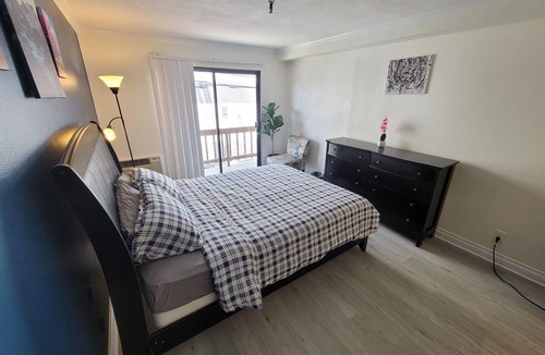Beverly Hills Hotel | (B22) Cozy LA Hotel Style Unit