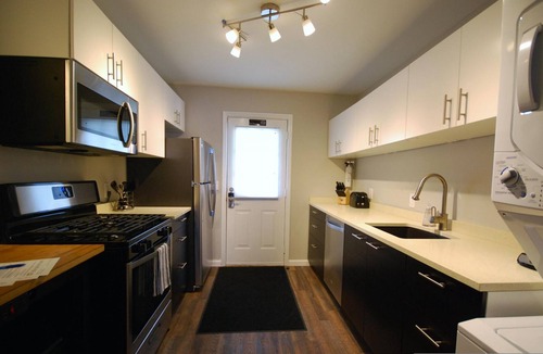 Brookwood Apartment | B2bj Great Value Serviced Condo in Quiet Neighborhood
