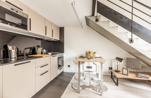15th Arrondissement Apartment | B3 Loft Duplex 175Blo-Paris Convention