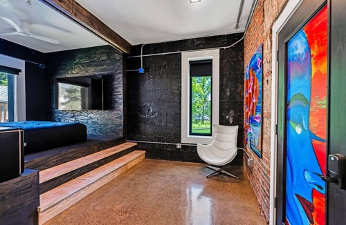 Sparta Bed & Breakfast | b3 Private 4 Suite Micro-Hotel