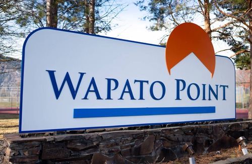Wapato Point Apartment | B3 Waterfront with mountain views