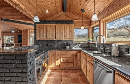 Collbran House | B4 Ranch Lodge - Amazing Views