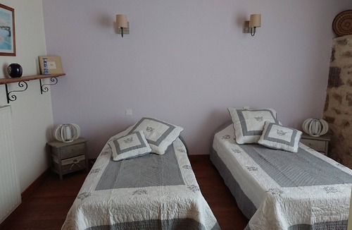 Monlet Bed & Breakfast | Baëtis Room bathroom