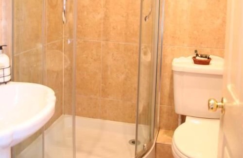 Hoole House | Ba Ba Guest House