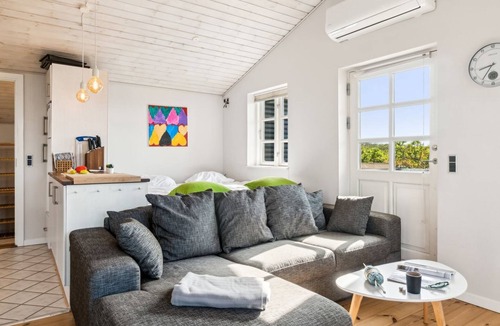 Grena Strand House | "Baarde" - 60m from the sea by Interhome