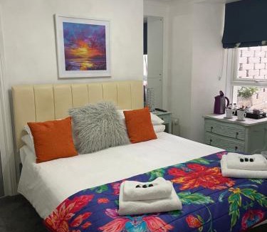 Babbacombe House | Babbacombe Palms