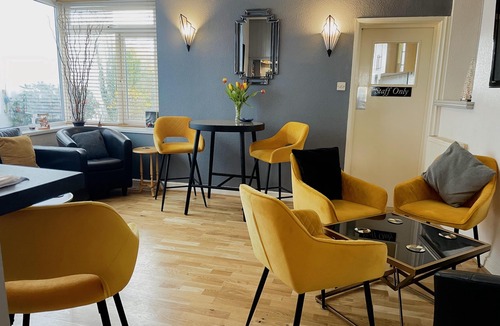 Babbacombe House | Babbacombe Palms