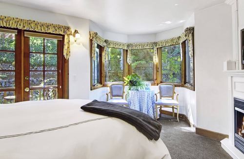 Westside Santa Cruz House | Babbling Brook Inn