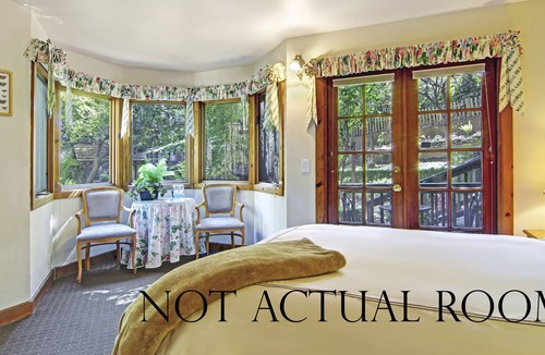 Westside Santa Cruz House | Babbling Brook Inn