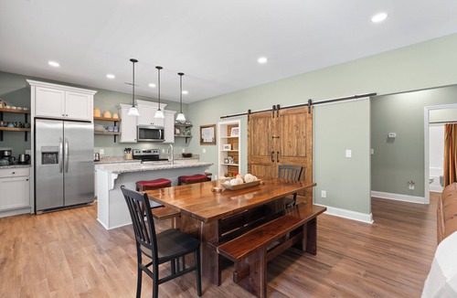 Maggie Valley Cabin | Babbling Brook-New construction
