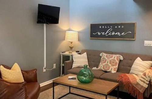 Pettit Cottage | Baby Blue By the Bay