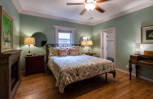 Junius Heights House | Baby & Child friendly - Renovated Craftsman - Prime Location! - High Walkability