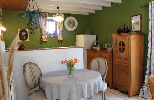 Beaune Cottage | Bacchus cottage, quiet cottage