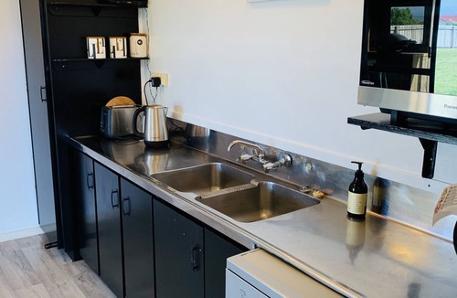 Karkari Peninsula Cottage | BACH 188 ON THE BEACH