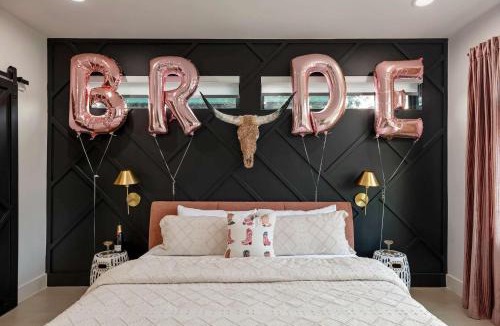 Swede Hill House | Bach & Bubbly House - 5BR, Pool, Gym & Glam Room - Villa