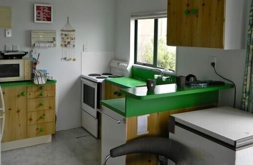 Opito Bay Cottage | Bach With a View - Opito Bay Bach