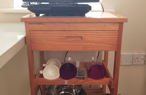 Luton Apartment | Bachelor Pod for Contractors