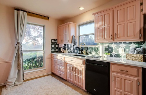 Edgecliff Village House | Bachelorette Pool House FW