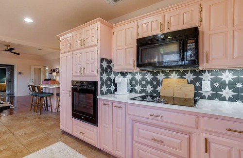 Edgecliff Village House | Bachelorette Pool House FW