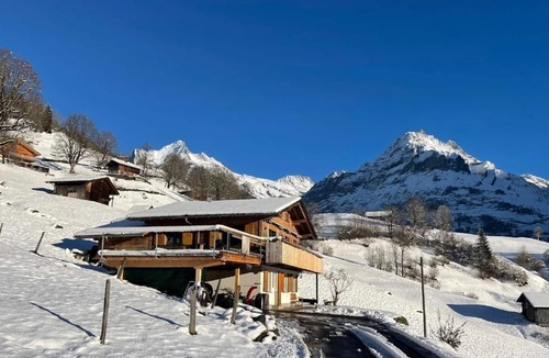 Grindelwald Ski Chalet | Bachsbort 14 4-bed flat, unobstructed view of the Eiger