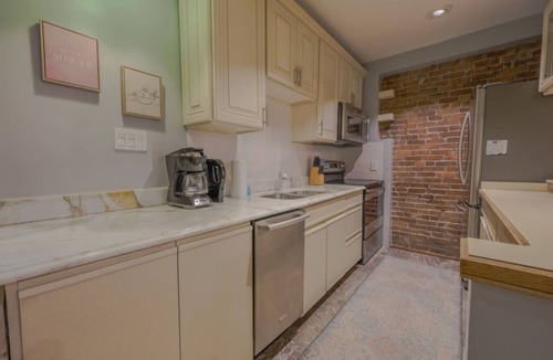 Back Bay Apartment | Back Bay 2Bed 2Bath w/Patio!