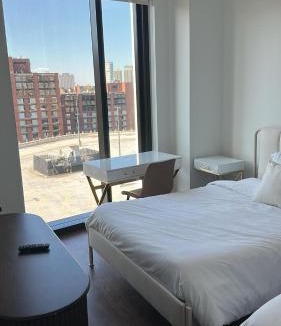 Bay Village Apartment | Back-Bay 2BR Condo w Roof top Gym Parking