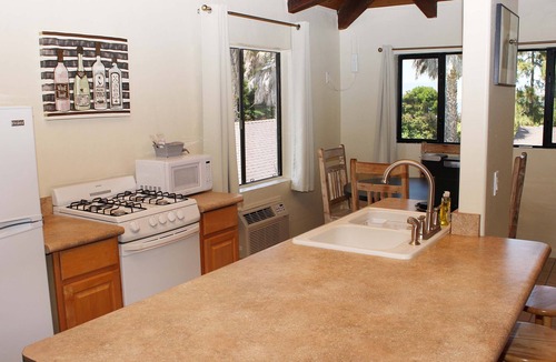 Baywood Park Bed & Breakfast | Back Bay Inn