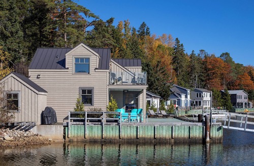 Chester House | Back Harbour House - Remarkable Chester Waterfront