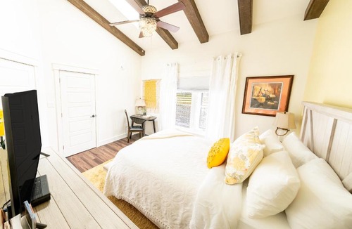 Dutch Brook Bed & Breakfast | Back Home Bed and Breakfast