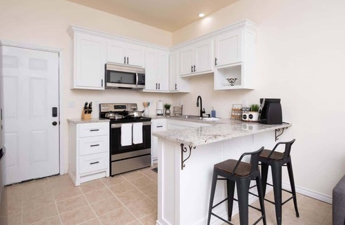 Amarillo House | Back house Oasis: Quiet & Roomy