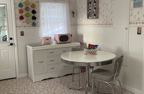 Coquille House | Back in Time Cottage