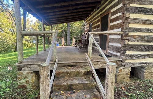 Piney Mountain Cabin | Back in Time! River Log Cabin-Off Grid
