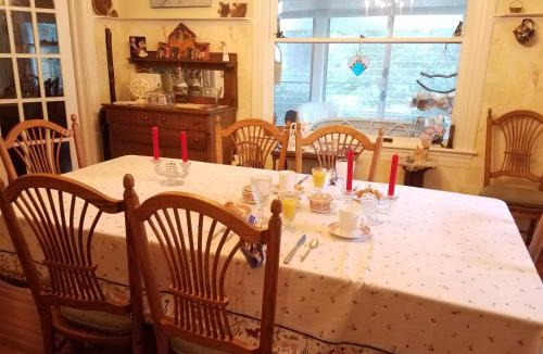 Kilmarnock Bed & Breakfast | Back INN Time B&B