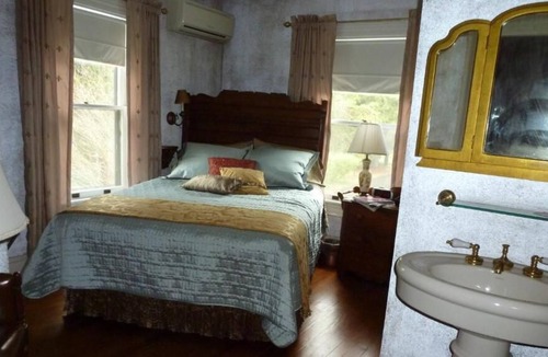 Galilee Hotel | Back Inn Time B&B