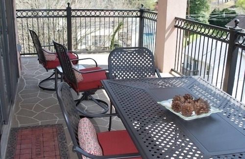 Gatlinburg Condo | Back on the rental program Large corner unit on the creek with Mountain View's