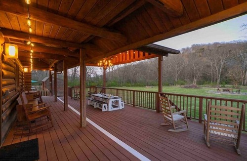 Whites Creek House | Back Porch Lodge on 5 Acres! Pool, Hot Tub, Creek!