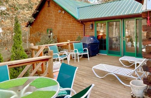 Boothbay House | Back River Retreat