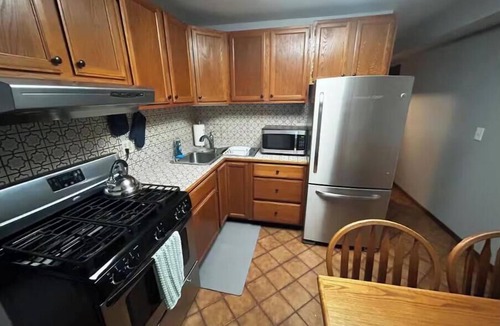 Westmont House | Back Unit Patio, Balcony, Yard, Smart TVs, W/D