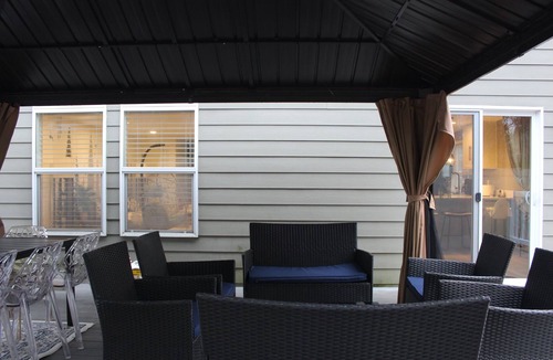 Ridgefield House | Backstage at Ridgefield