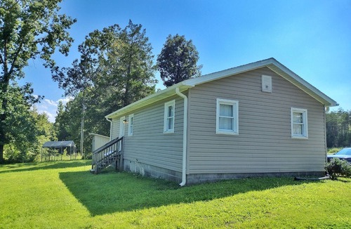 Ruffin House | Backwoods Guesthouse Near VIR and Hycolake