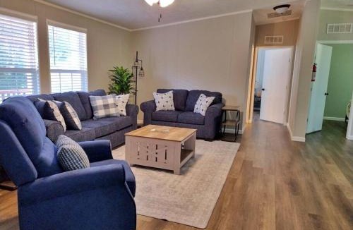 Milton House | Backwoods Milton House 3BR&2bath